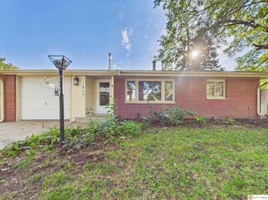 1850 E Bermuda Drive, Lincoln, NE 68506