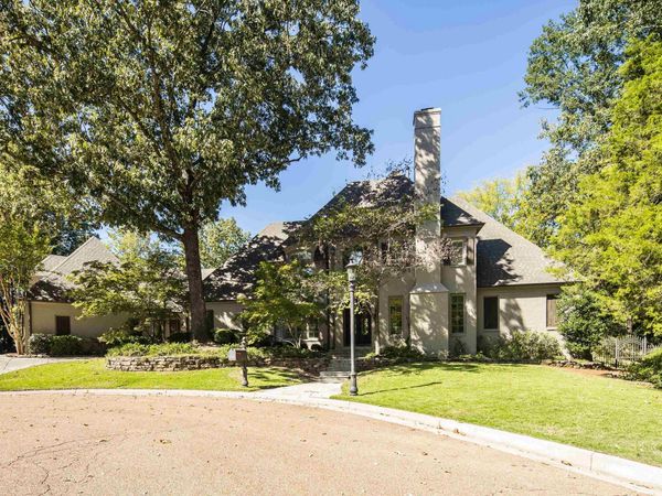 2245 CAYLORS WOODS CV, Germantown, TN 38138