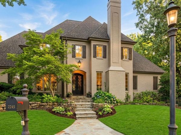 2245 CAYLORS WOOD CV, Germantown, TN 38138