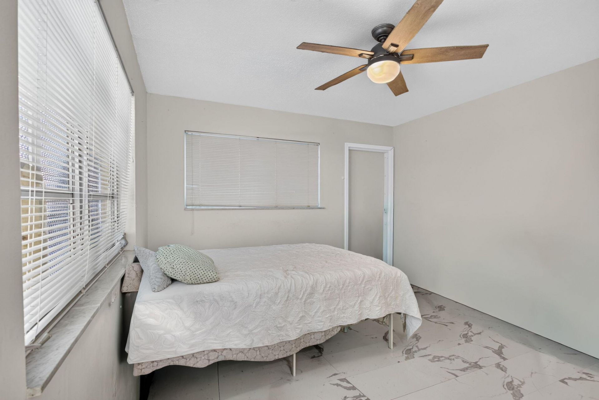 941 Crystal Lake Drive, Deerfield Beach, FL 33064 Photo