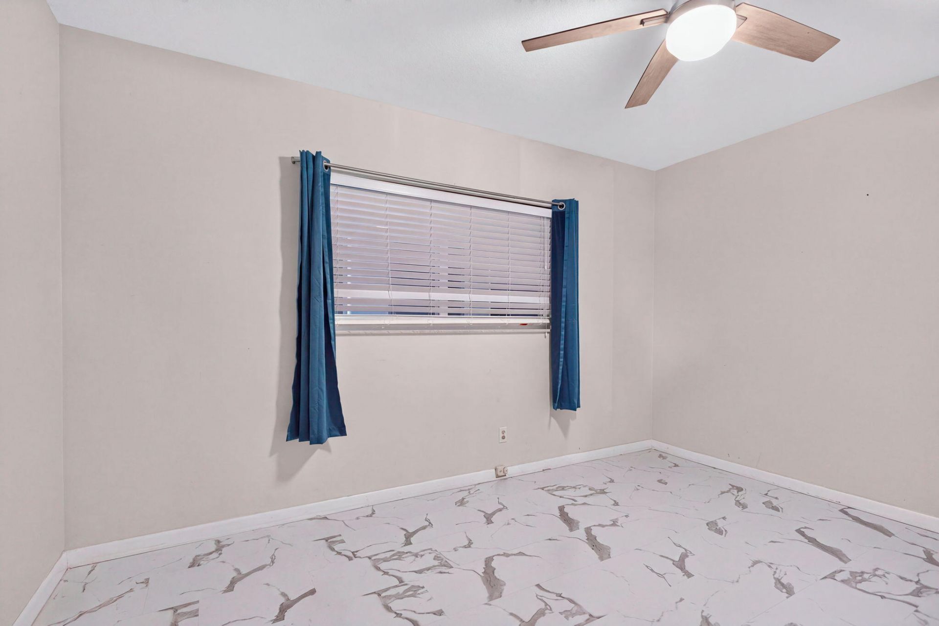 941 Crystal Lake Drive, Deerfield Beach, FL 33064 Photo
