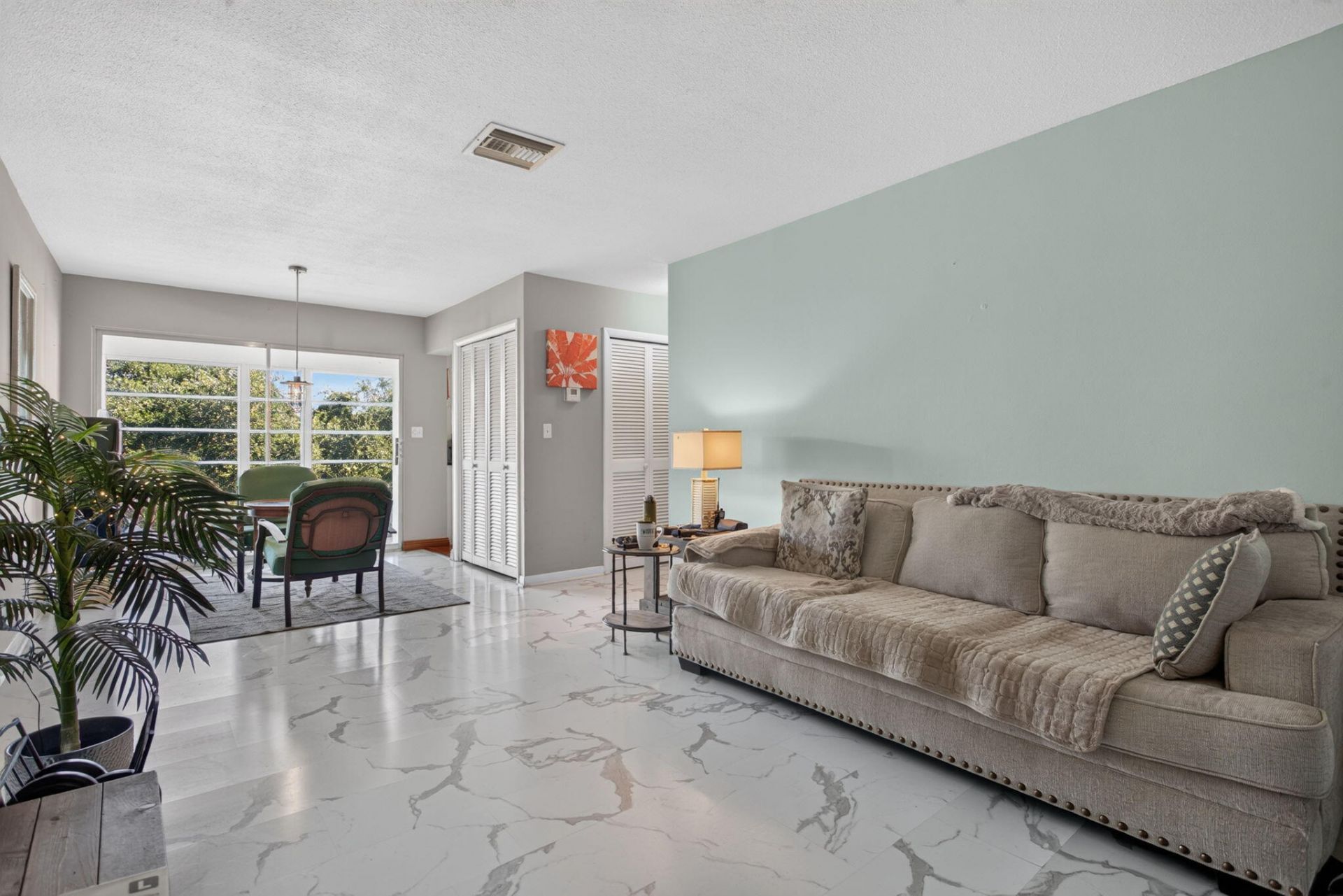 941 Crystal Lake Drive, Deerfield Beach, FL 33064 Photo