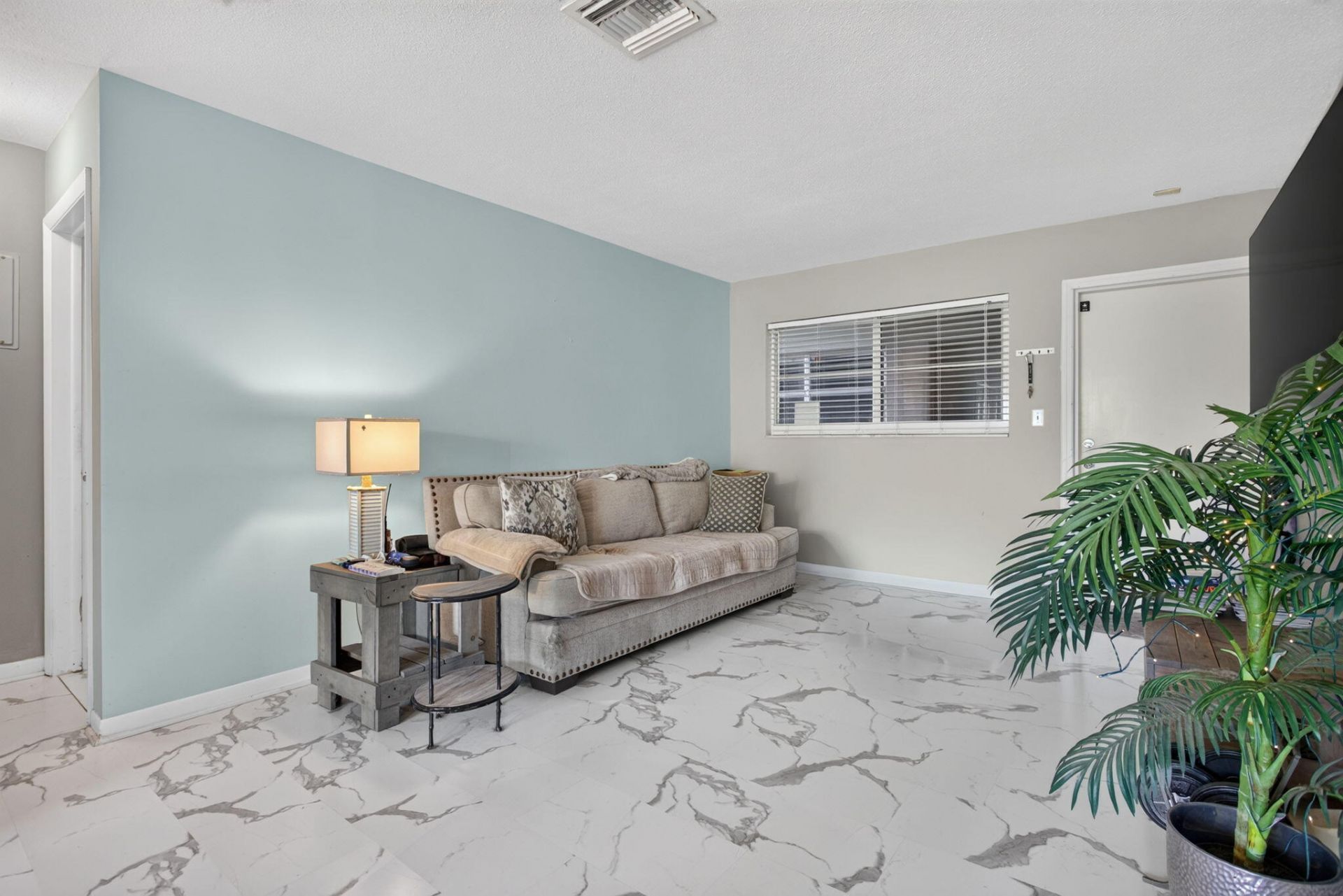 941 Crystal Lake Drive, Deerfield Beach, FL 33064 Photo