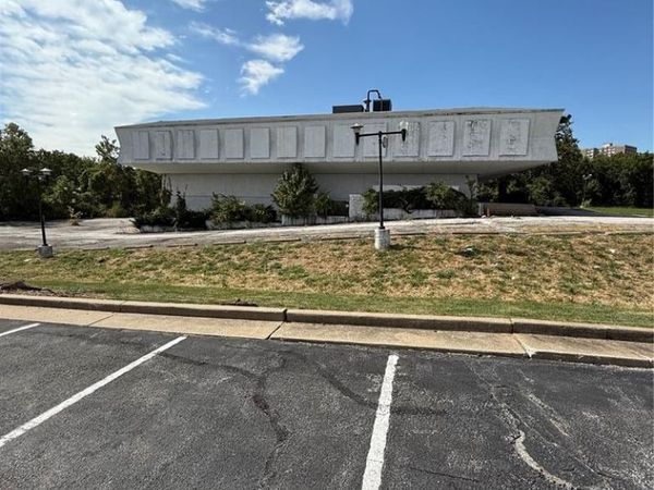 11115 New Halls Ferry Road, Florissant, MO 63033