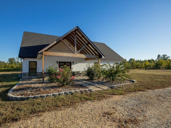 8111 County Rd 58, Redfield, AR 72132