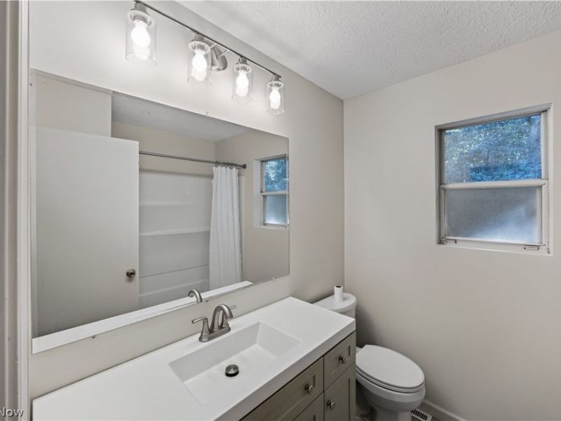 3367-3371 Hiwood Avenue, Stow, OH 44224 Photo 25