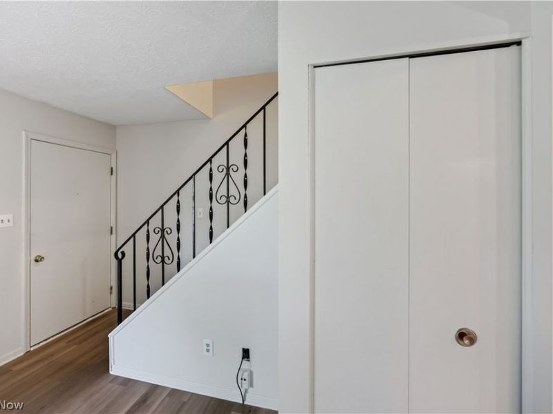 3367-3371 Hiwood Avenue, Stow, OH 44224 Photo 5
