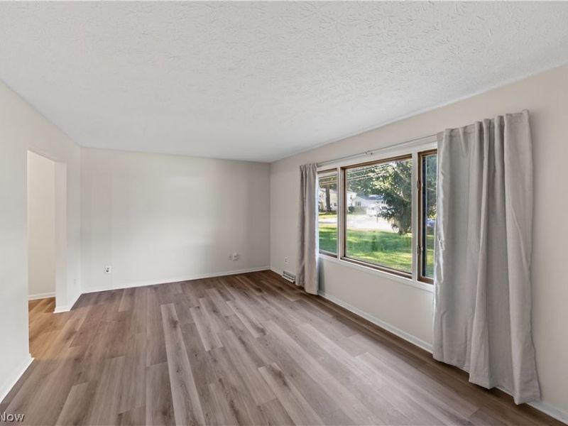 3367-3371 Hiwood Avenue, Stow, OH 44224 Photo 7