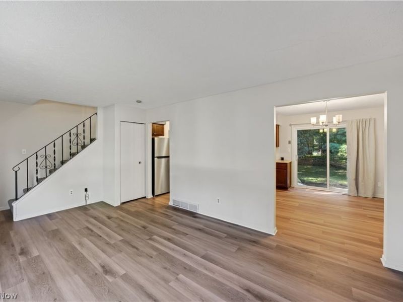 3367-3371 Hiwood Avenue, Stow, OH 44224 Photo 9