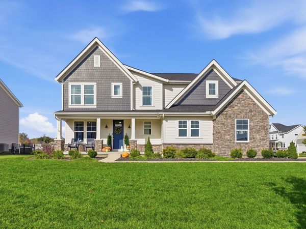 1100 Manorwood, Grove City, OH 43123