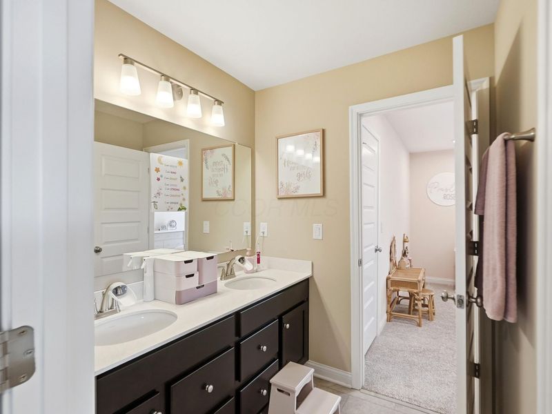1100 Manorwood, Grove City, OH 43123 Photo 60