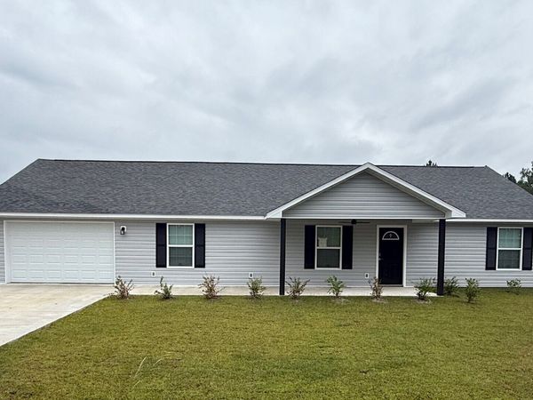 1135 Black Hawk Drive, Waynesville, GA 31566