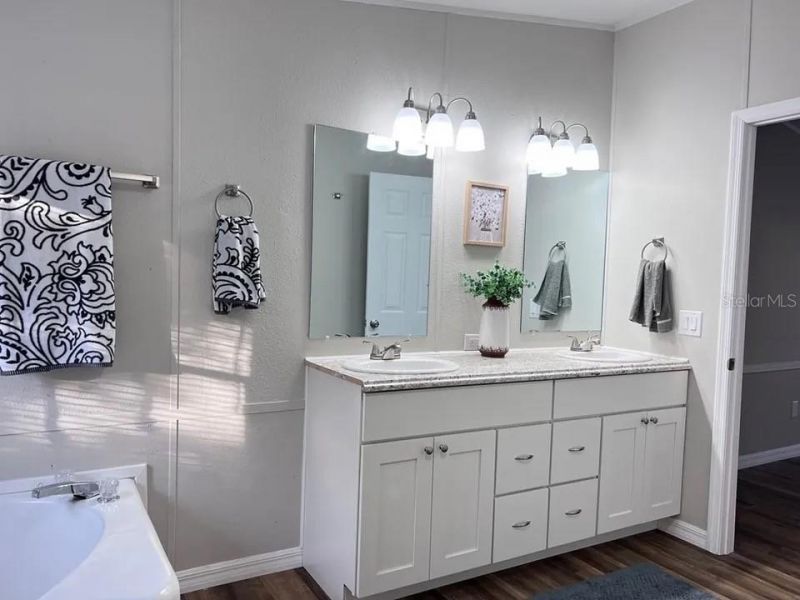 5801 159th Drive , Live Oak, FL 32060 Photo