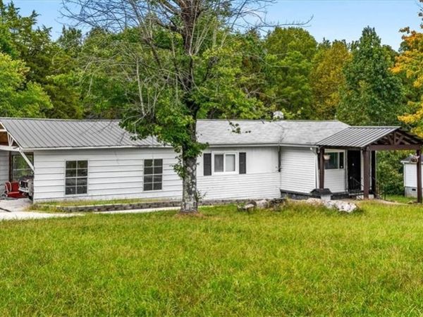 353 Sunshine Heights Road , Ramseur, NC 27316