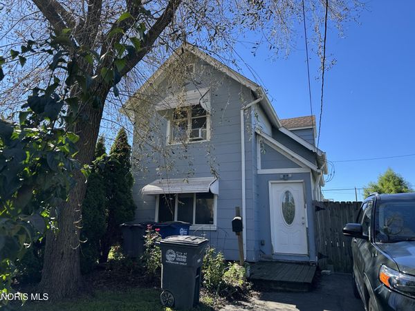 812 Yondota Street, Toledo, OH 43605