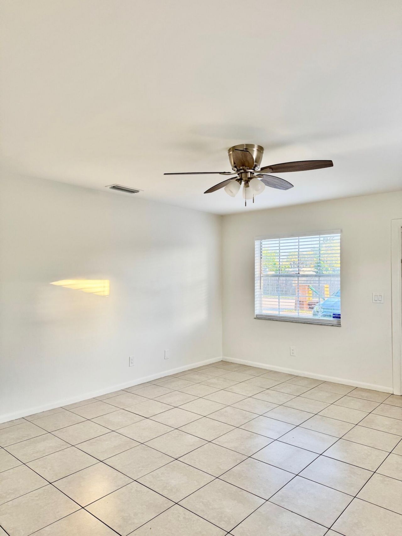 5549 Papaya Road, West Palm Beach, FL 33413 Photo