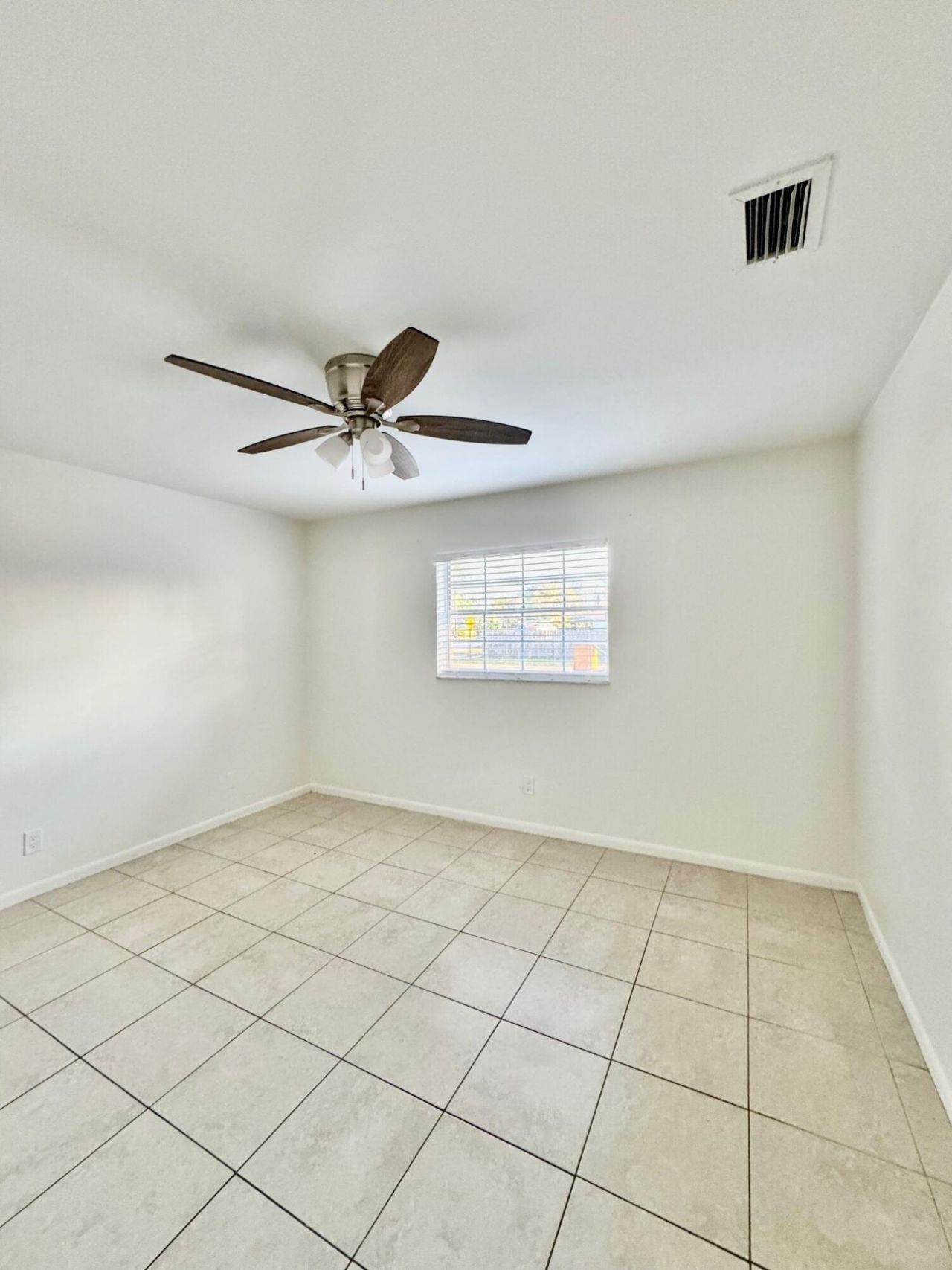 5549 Papaya Road, West Palm Beach, FL 33413 Photo
