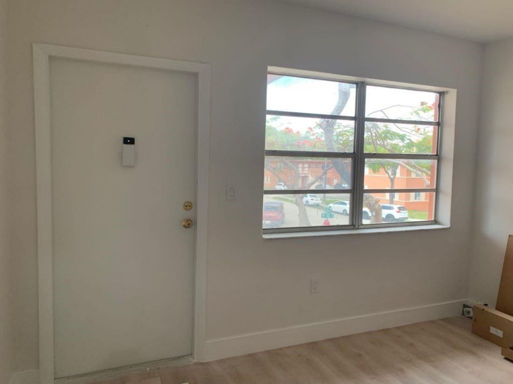 3591 SW 10th Street, Unit 12b, Miami, FL 33135 Photo