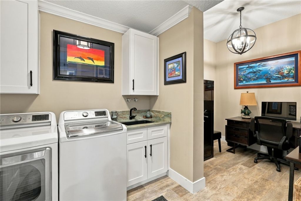 16 Harbour Isle Drive W, Unit 306, Fort Pierce, FL 34949 Photo