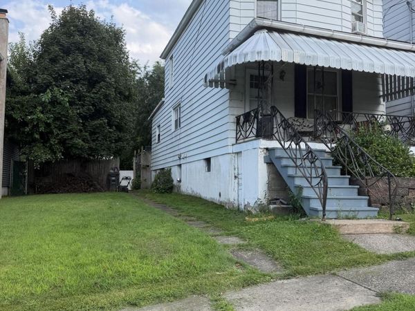 121 S Walnut Street, Wilkes-Barre, PA 18702