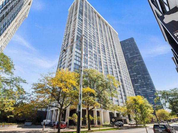 5445 N Sheridan Road , Unit 2109, Chicago, IL 60640