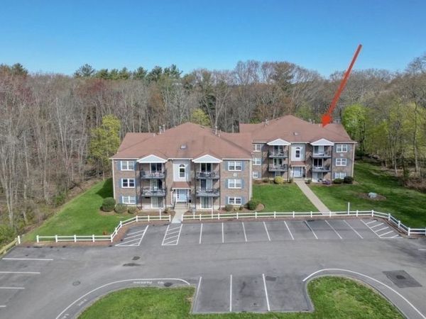 610 S Franklin St, Unit F302, Holbrook, MA 02343