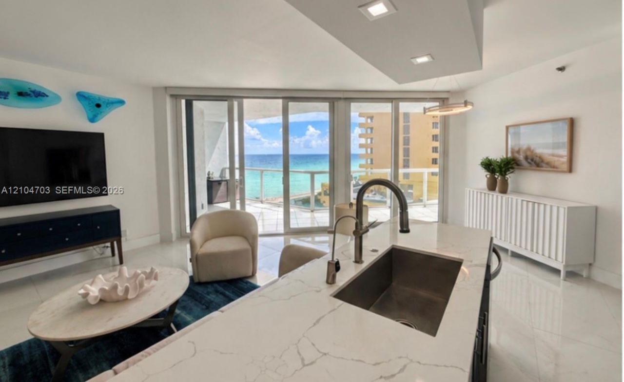 16425 Collins Ave , Unit 712, Sunny Isles Beach, FL 33160 Photo