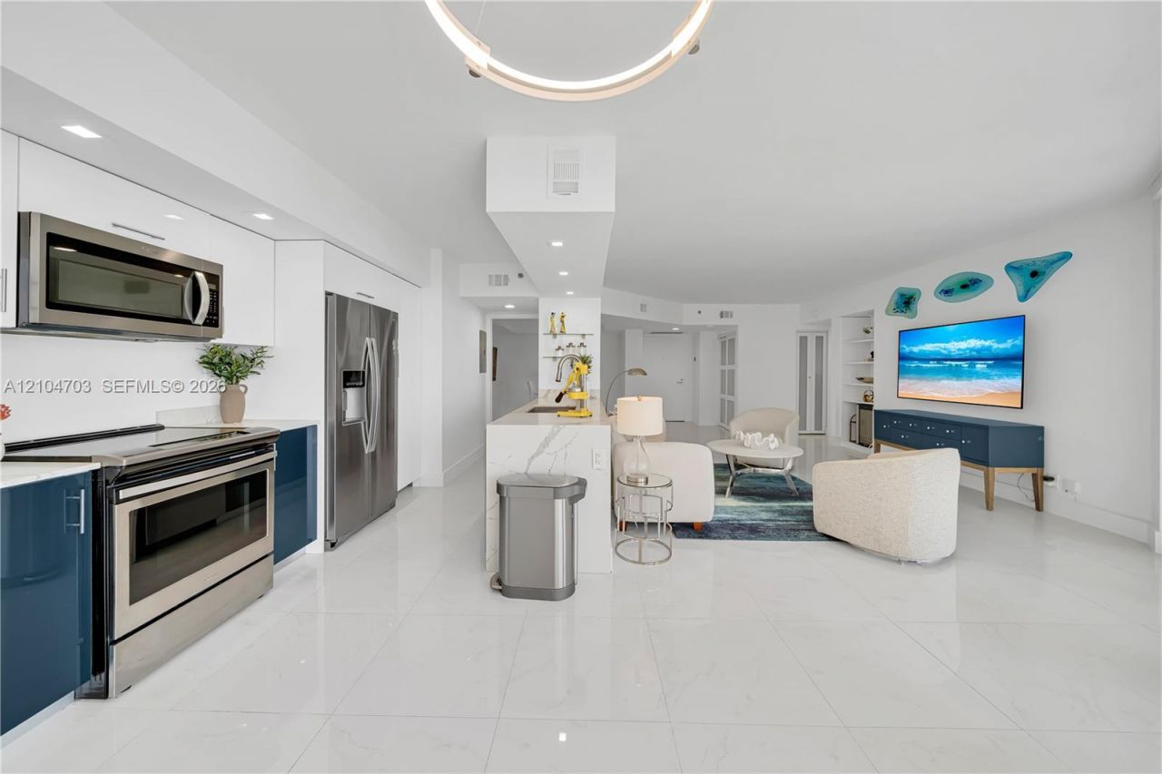 16425 Collins Ave , Unit 712, Sunny Isles Beach, FL 33160 Photo