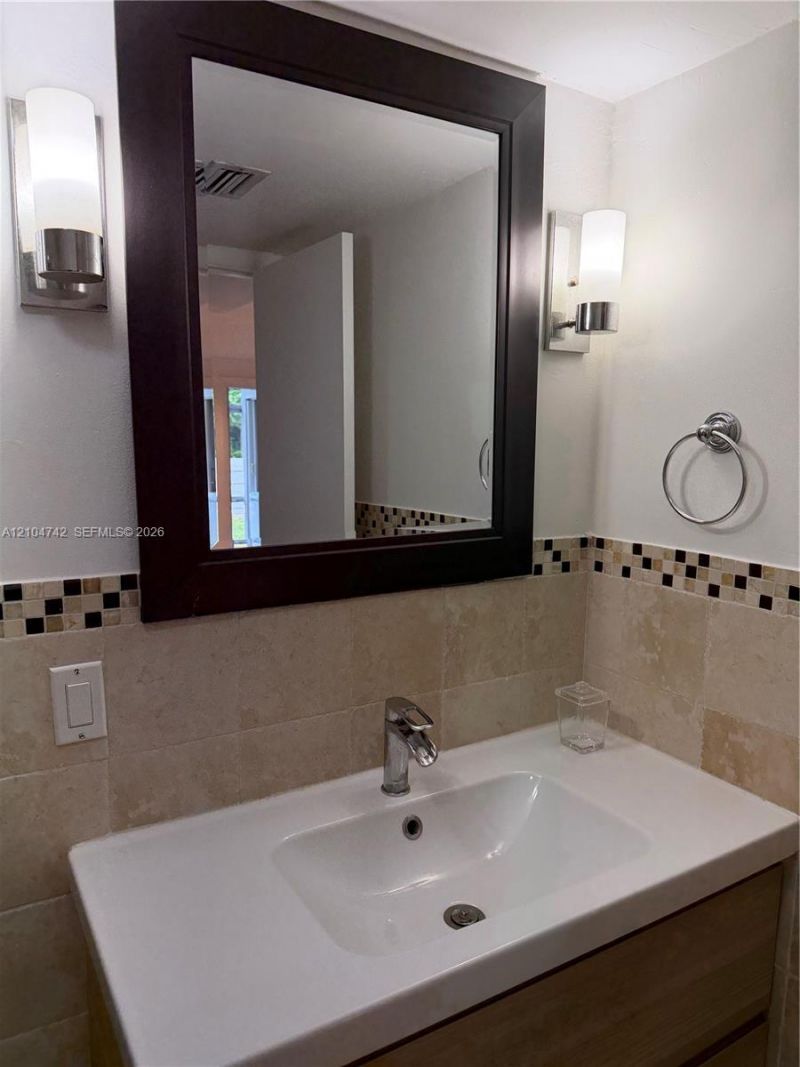 3777 NW 78 Ave , Unit 1A, Davie, FL 33024 Photo