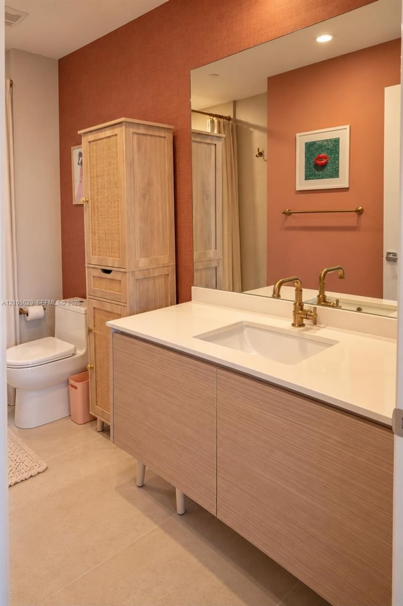 600 NE 27th St, Unit 1203, Miami, FL 33137 Photo