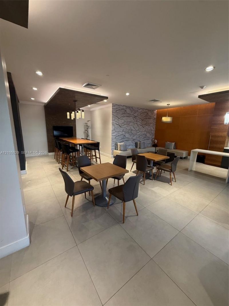600 NE 27th St, Unit 1203, Miami, FL 33137 Photo