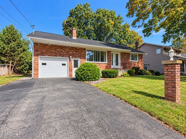 145 Fabian Drive, Schenectady, NY 12306