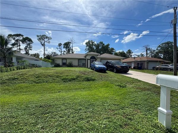 3003 Nadine LN , LEHIGH ACRES, FL 33971