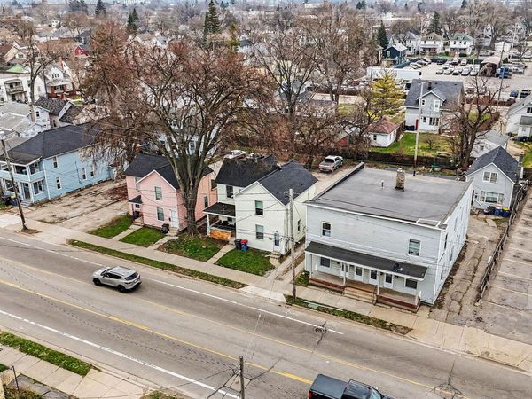1230 Alpine Avenue NW, Grand Rapids, MI 49504