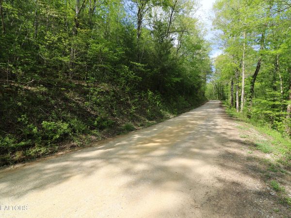 669 Low Gap Rd, Helenwood, TN 37755