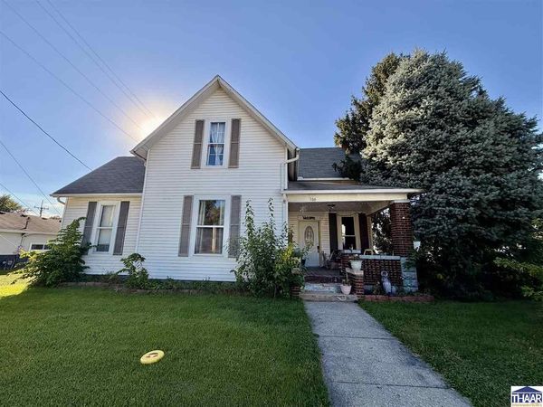 106 N Indiana Street, Roachdale, IN 46172