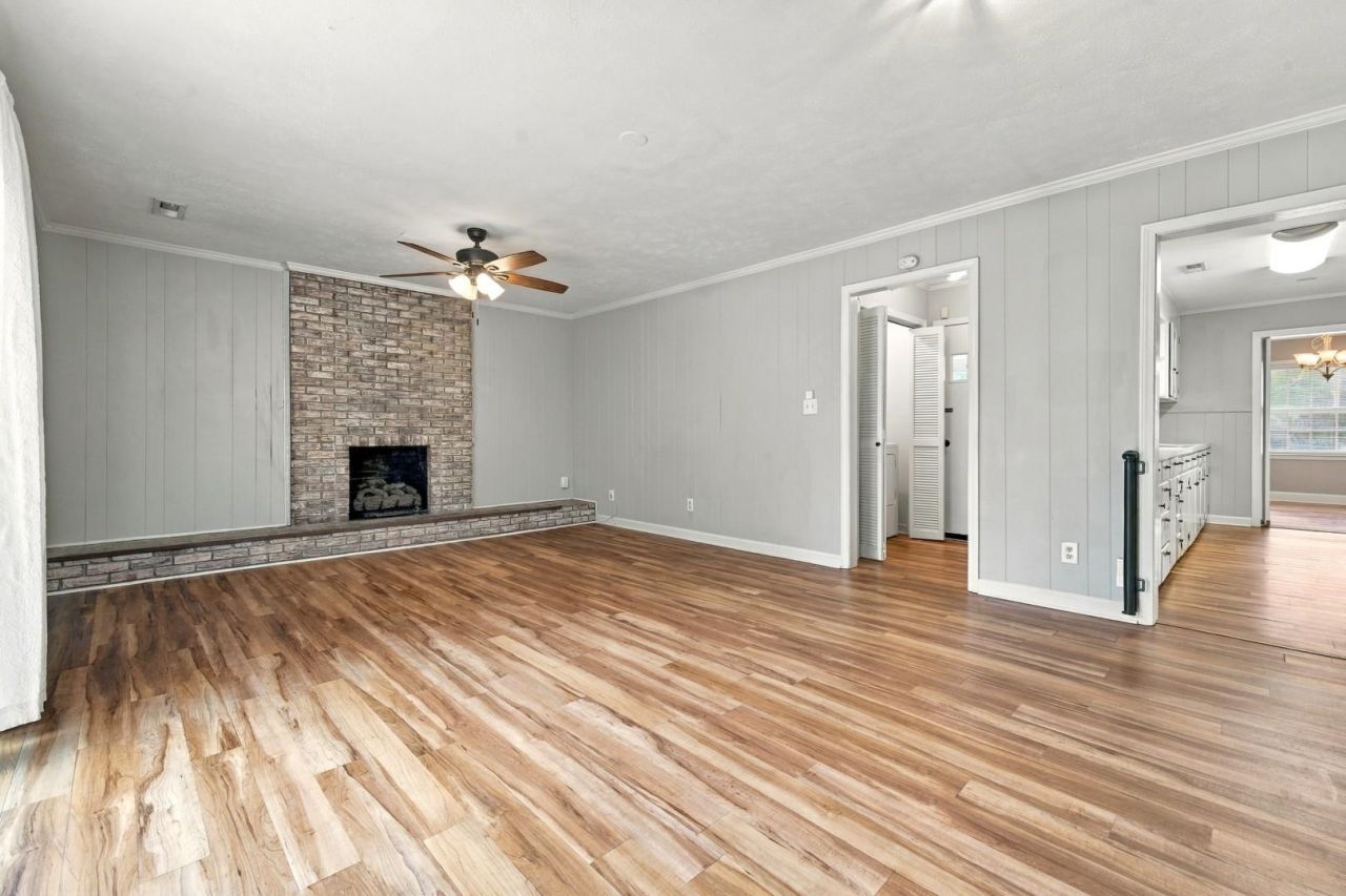 204 12th Ave.  Photo 15
