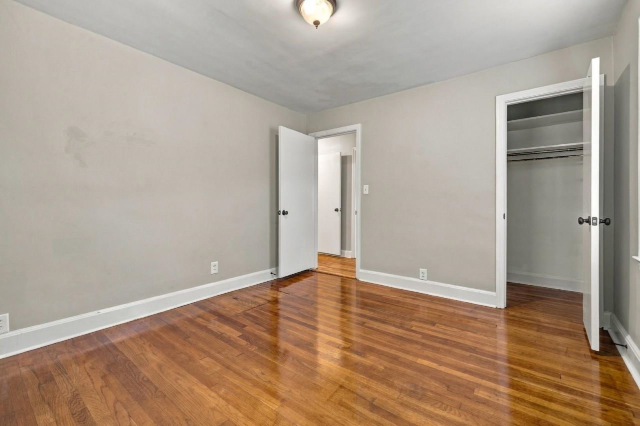 204 12th Ave.  Photo 25