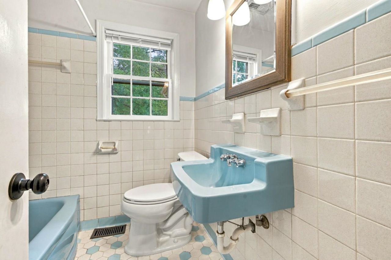 204 12th Ave.  Photo 27