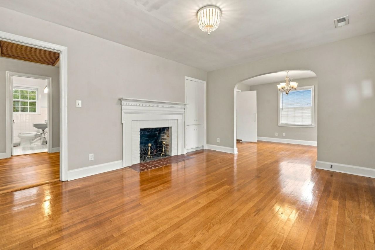 204 12th Ave.  Photo 4