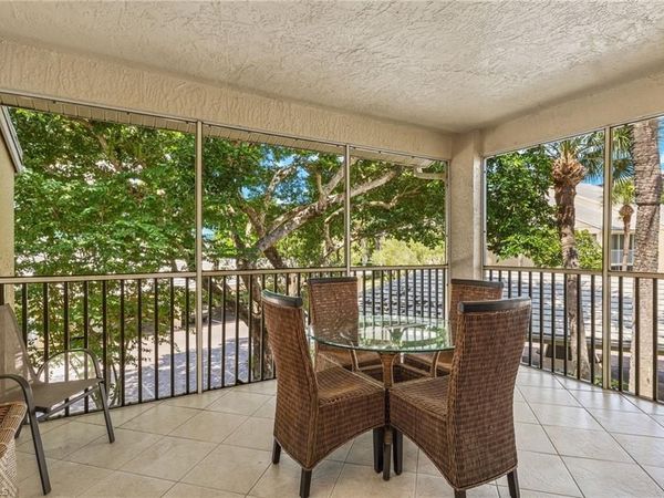 5817 Glencove DR , Unit 405, NAPLES, FL 34108
