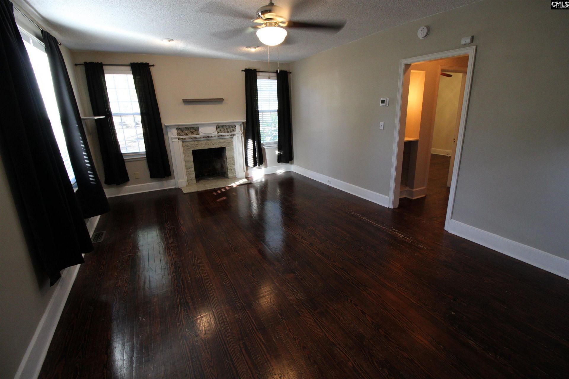 1201 Sycamore Avenue  Photo 4