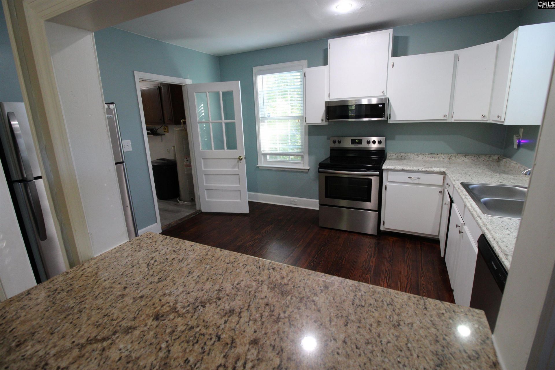 1201 Sycamore Avenue  Photo 6