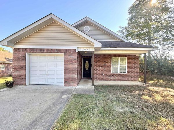 1203 N Olive Street , Benton, AR 72019