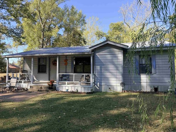 115 Gum St , Fountain Hill, AR 71642