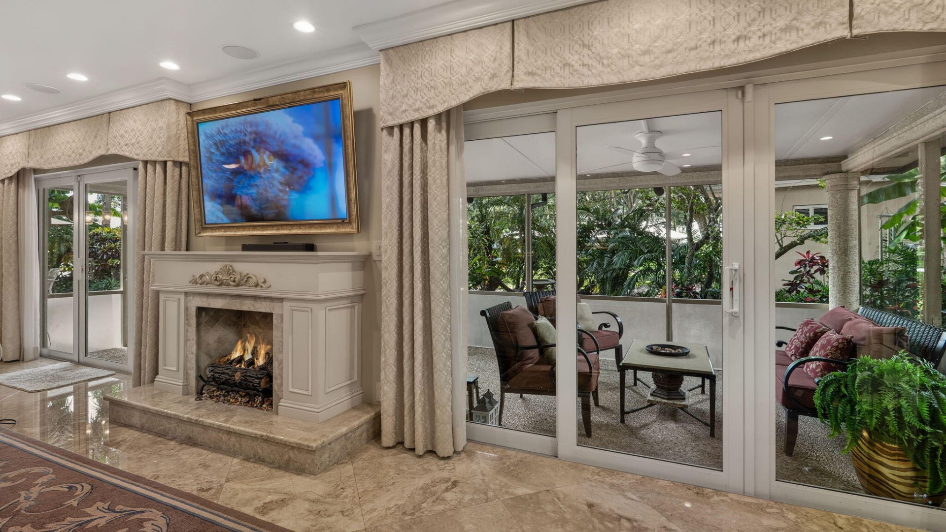 3745 Oaks Clubhouse Drive, Unit V-8, Pompano Beach, FL 33069 Photo