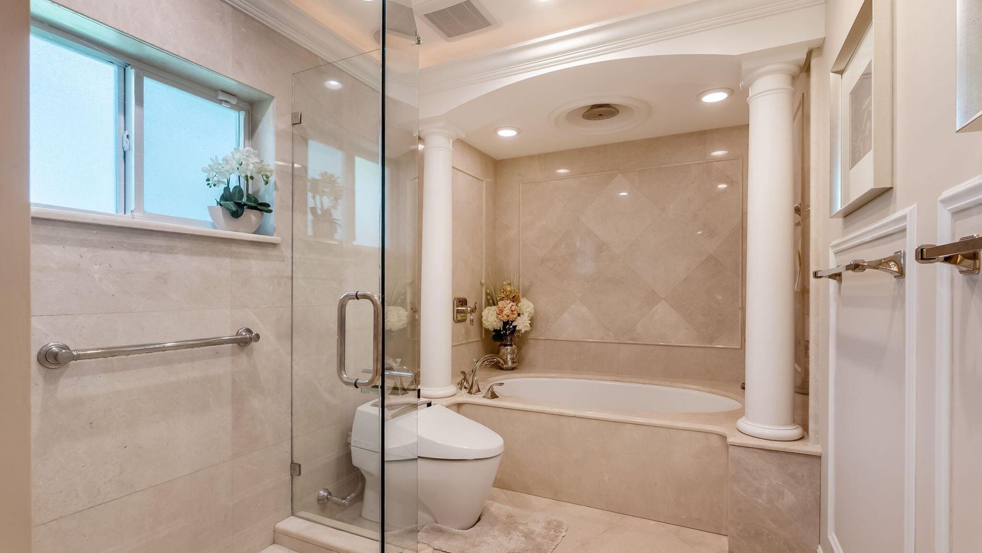 3745 Oaks Clubhouse Drive, Unit V-8, Pompano Beach, FL 33069 Photo