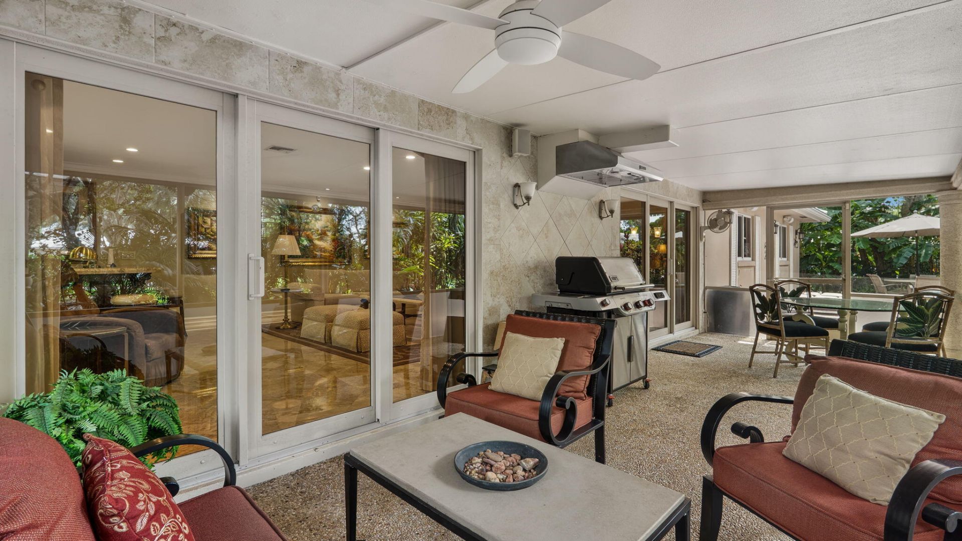3745 Oaks Clubhouse Drive, Unit V-8, Pompano Beach, FL 33069 Photo