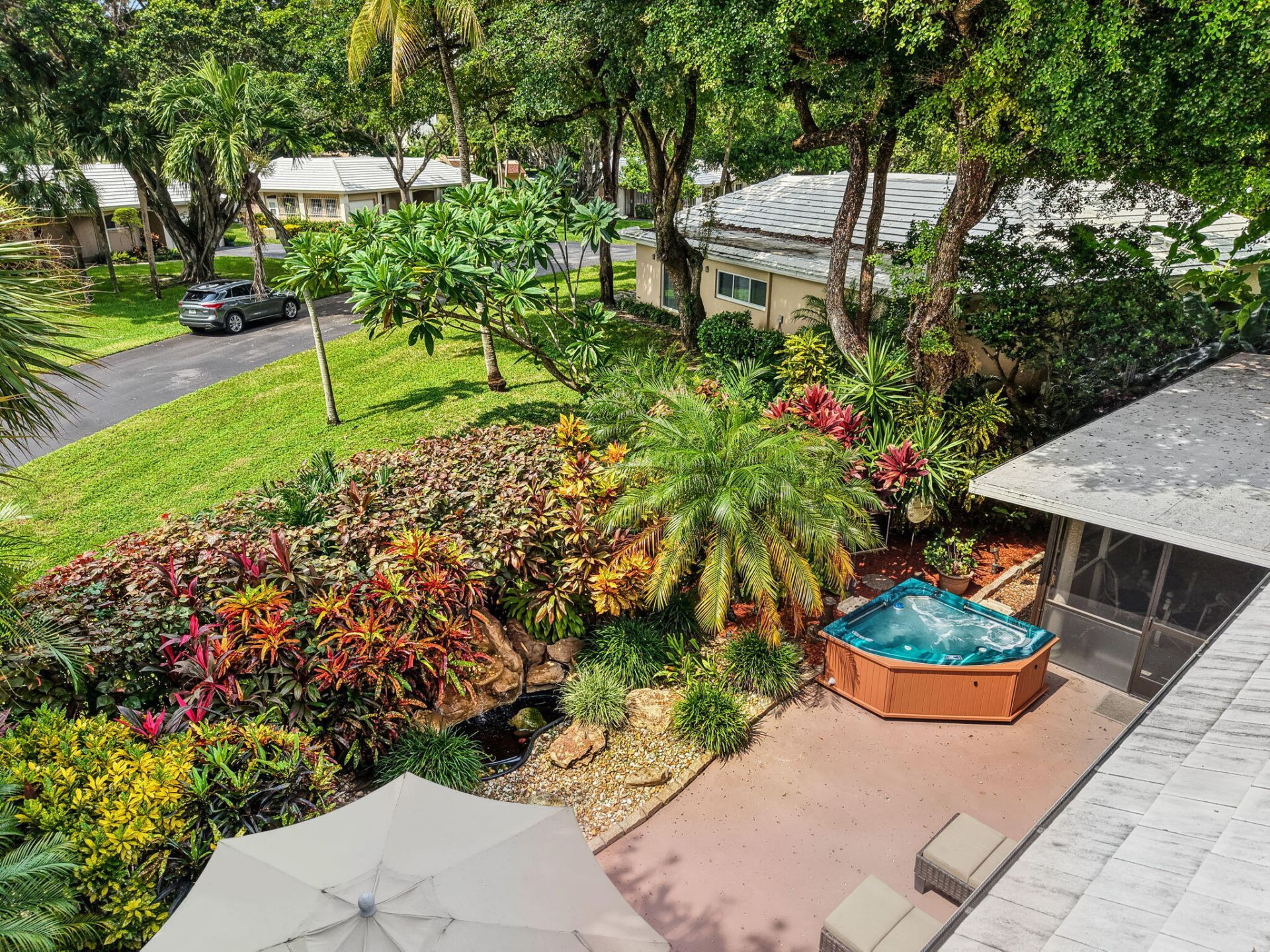 3745 Oaks Clubhouse Drive, Unit V-8, Pompano Beach, FL 33069 Photo