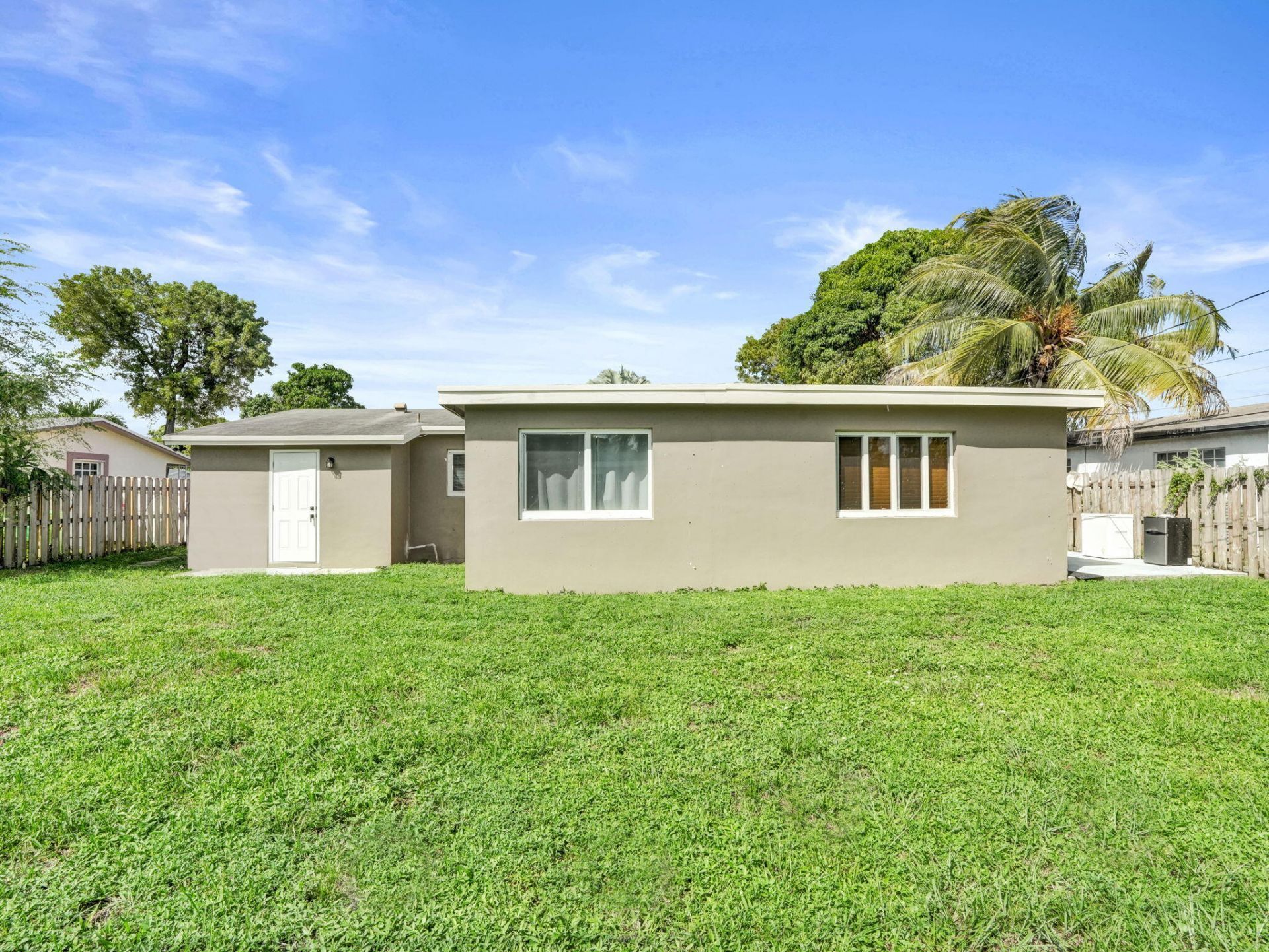 6230 NW 18th Court, Sunrise, FL 33313 Photo